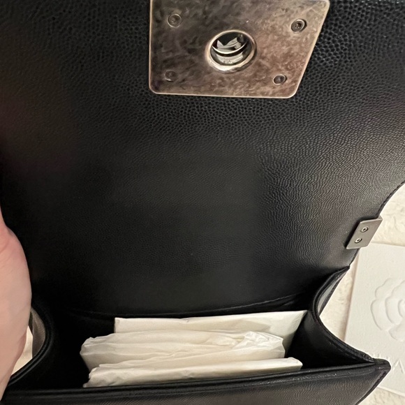 Caviar Quilted Small Boy Flap Black - Picture 5 of 11